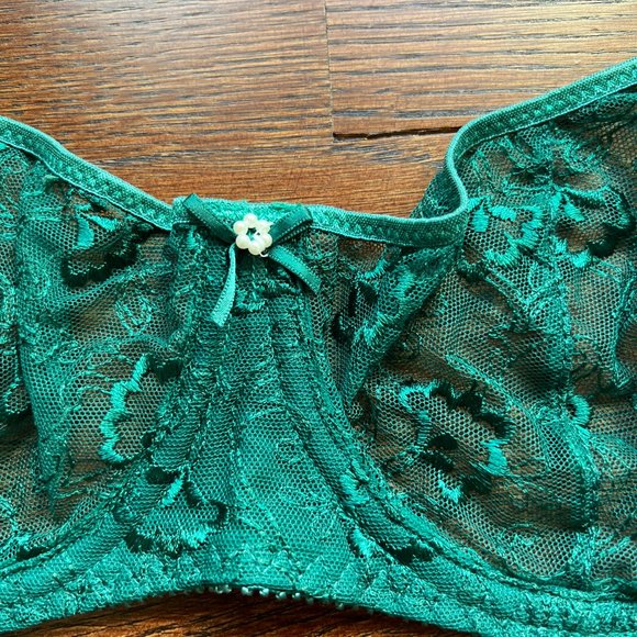 Sale! Vintage Balcony Bra Authentic 80's Green Lace bra by LE MYSTÈRE - Picture 10 of 14